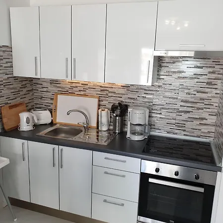 아파트 In Playa De Americas Mit Balkon By Interhome 플라야데라스아메리카스