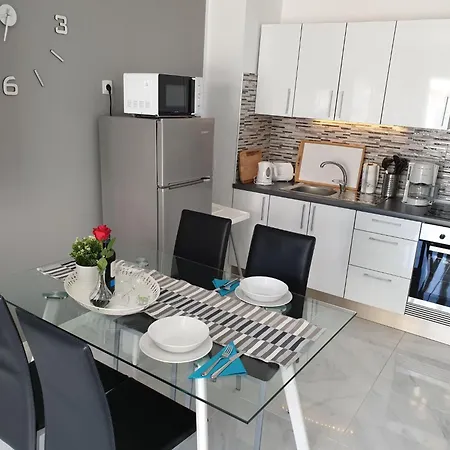 In Playa De Americas Mit Balkon By Interhome 아파트 *