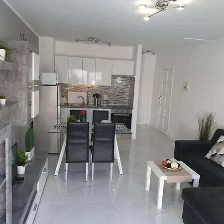 דירה In Playa De Americas Mit Balkon By Interhome פלאייה דה לאס אמריקס