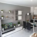 公寓 In Playa De Americas Mit Balkon By Interhome 美洲海滩