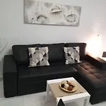 In Playa De Americas Mit Balkon By Interhome * Πλάγια ντε λας Αμέρικας