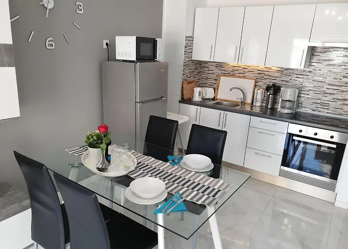 In Playa De Americas Mit Balkon By Interhome Appartement *